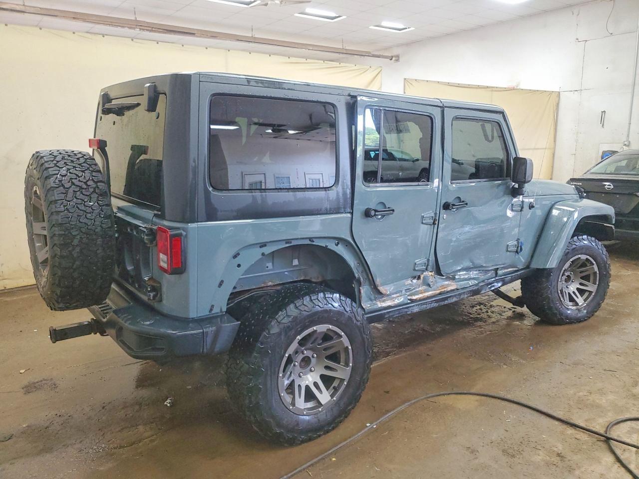2014 Jeep Wrangler Unlimited Sahara - Фото 3