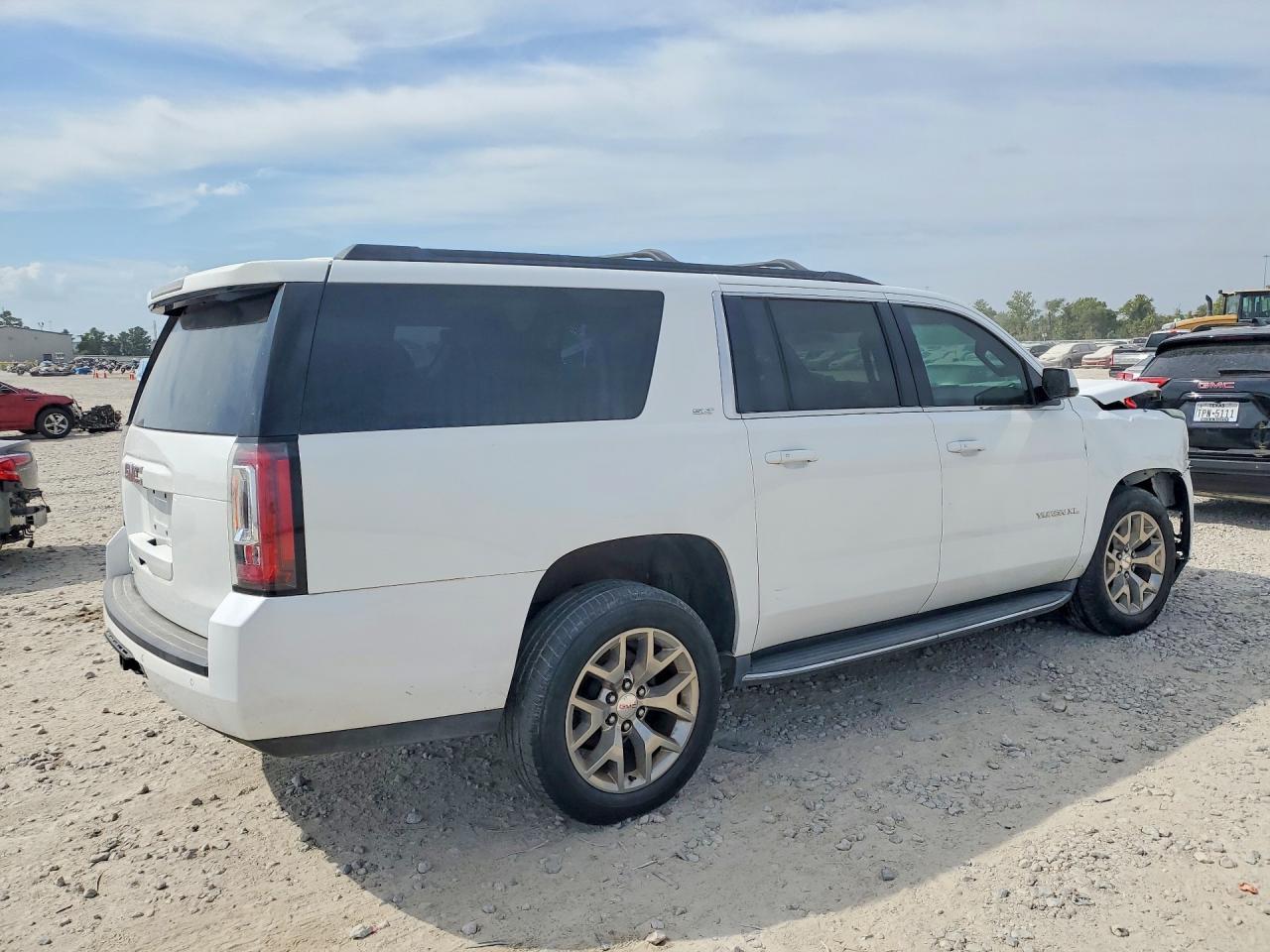 2019 GMC Yukon Xl C1500 Slt - Фото 3
