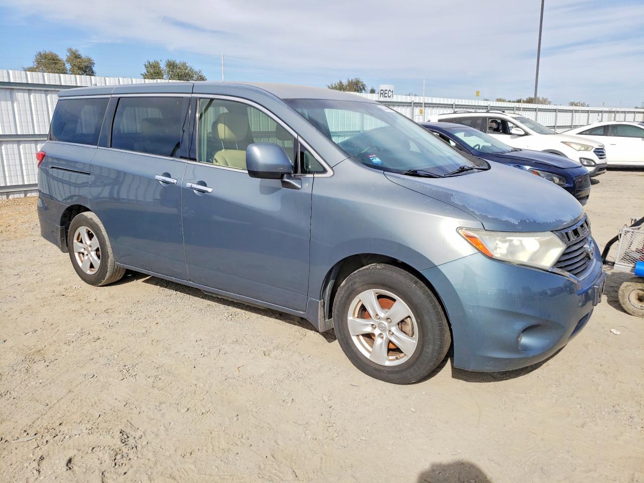 2012 Nissan Quest 3.5 S - Фото 4
