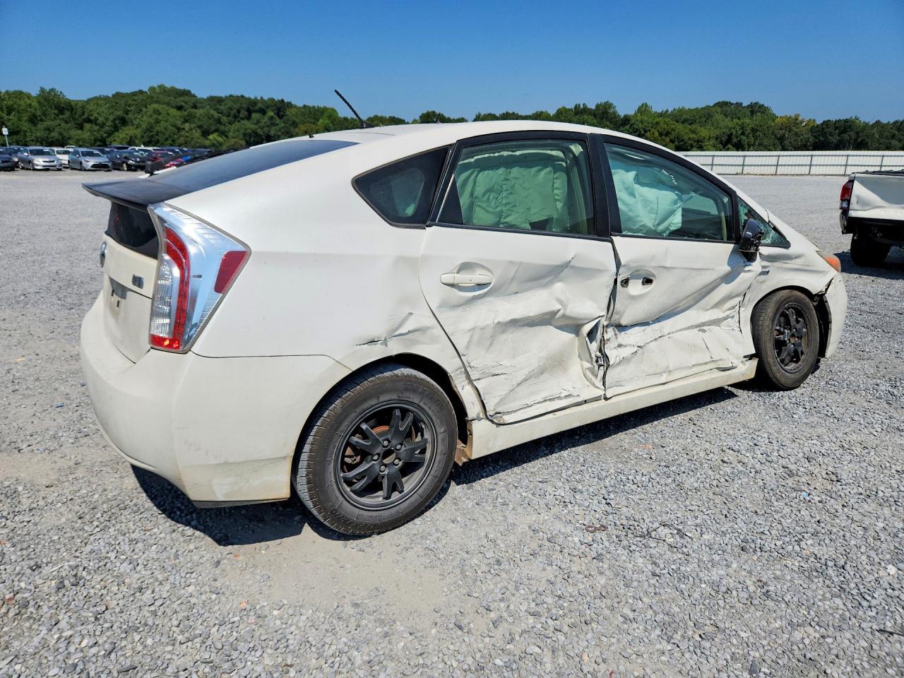 2013 Toyota Prius Two - Фото 3