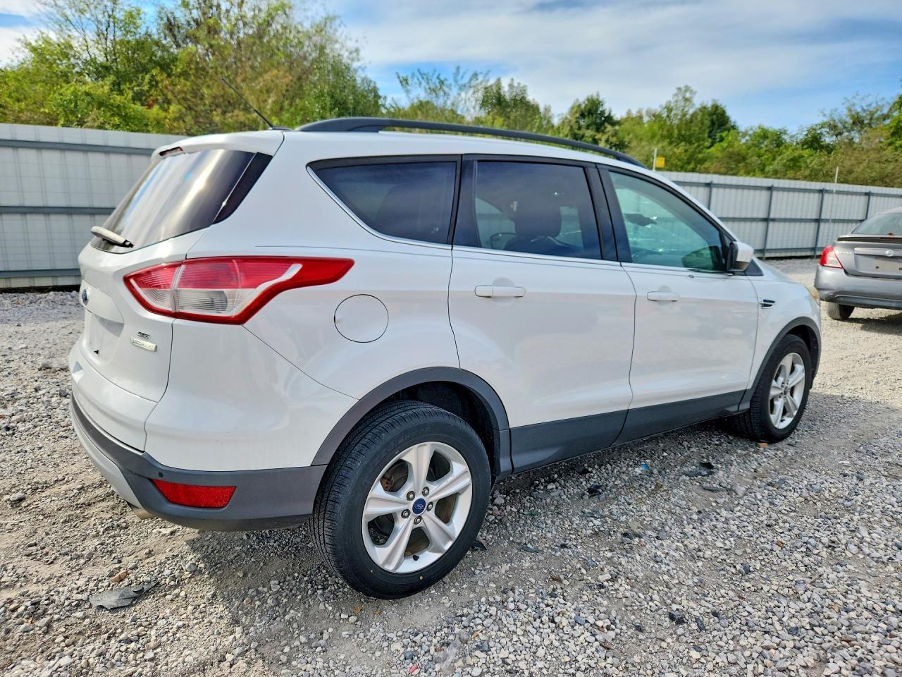 2015 Ford Escape Se - Image 3