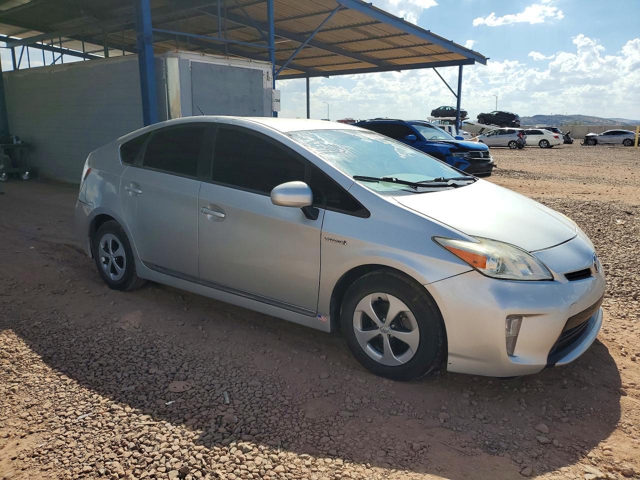 2014 Toyota Prius Two - Фото 4