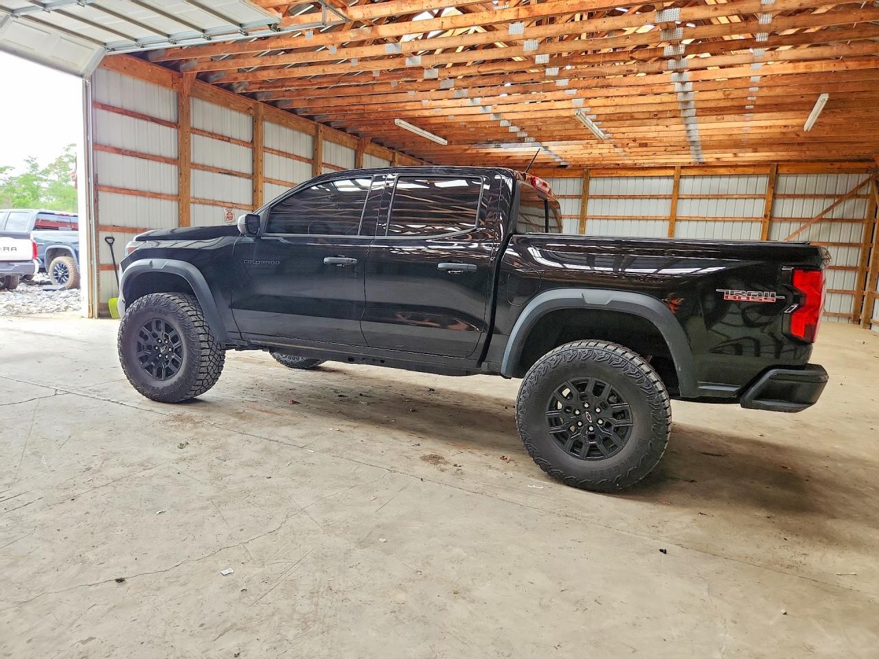 2024 Chevrolet Colorado Trail Boss - Фото 2