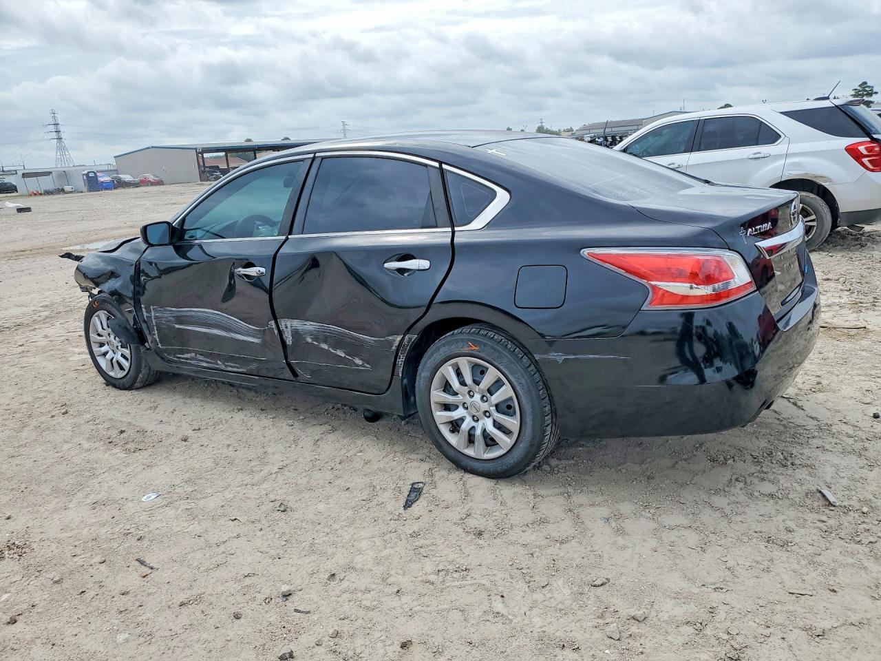 2013 Nissan Altima 2.5 - Image 2