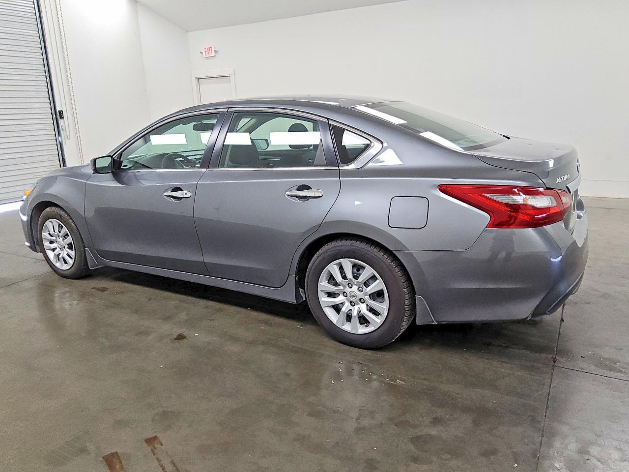 2018 Nissan Altima 2.5 S - Фото 2