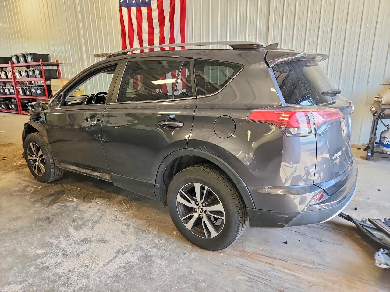 2018 Toyota Rav4 Xle - Фото 2
