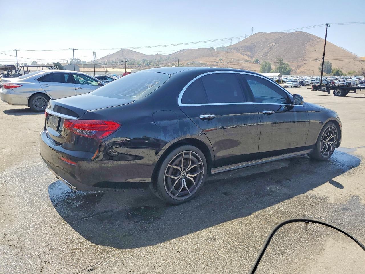 2021 Mercedes-Benz E 350 - Фото 3