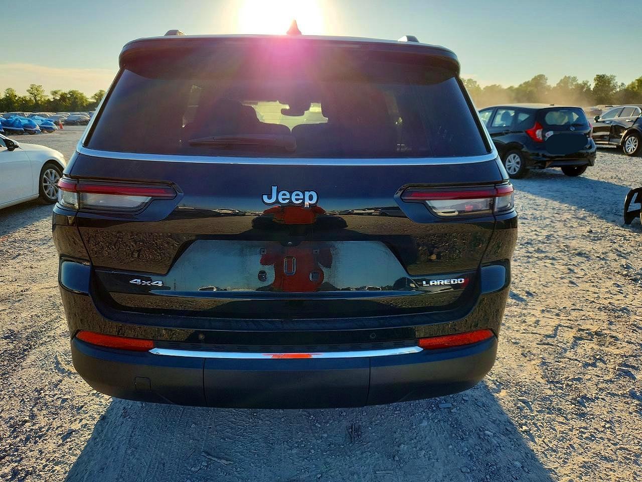 2023 Jeep Grand Cherokee L Laredo - Image 6