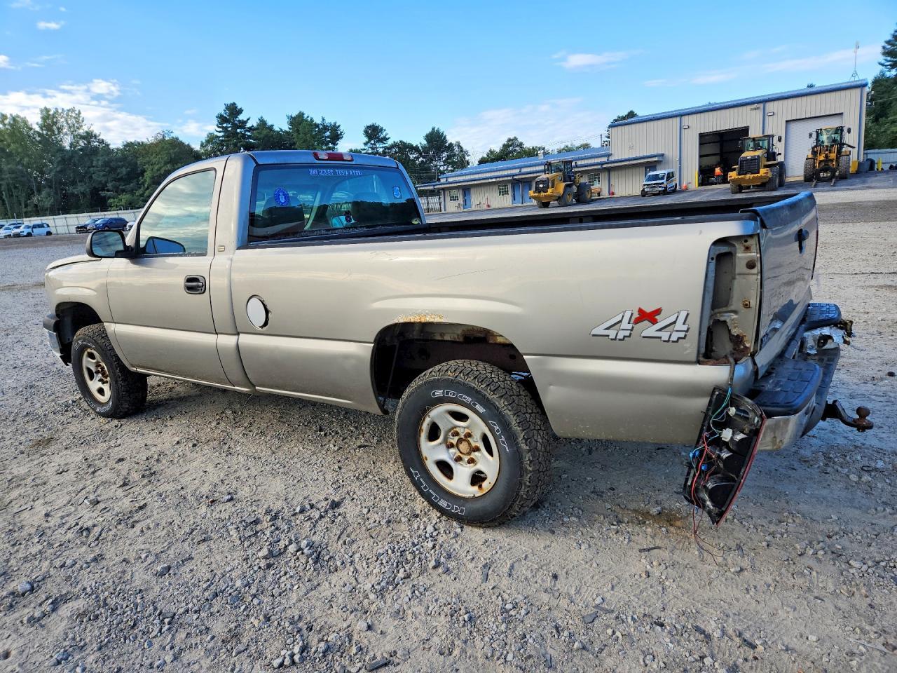 2003 Chevrolet Silverado K1500 - Фото 2