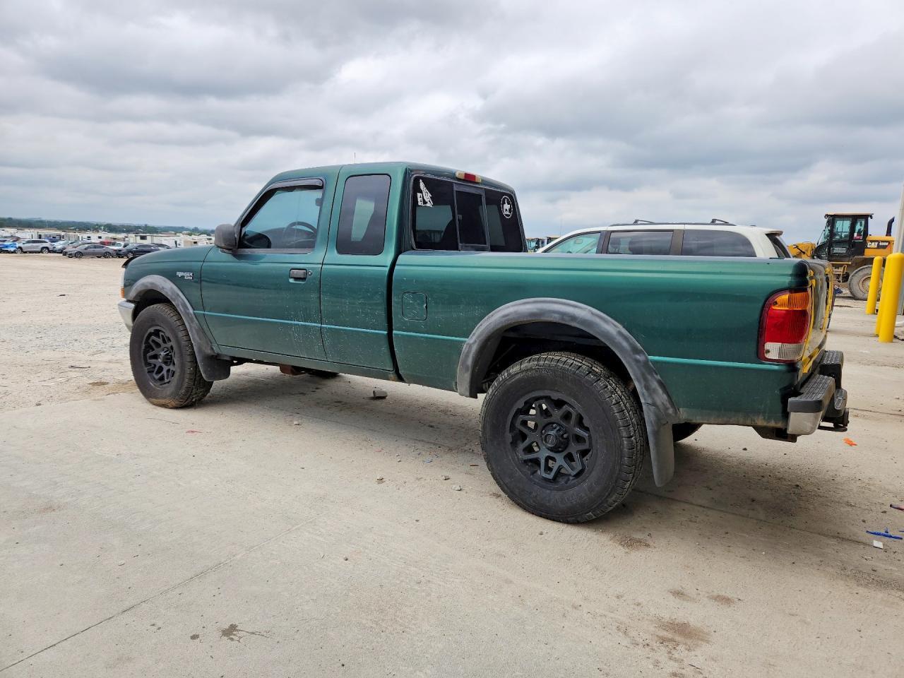 1999 Ford Ranger Super Cab - Image 2