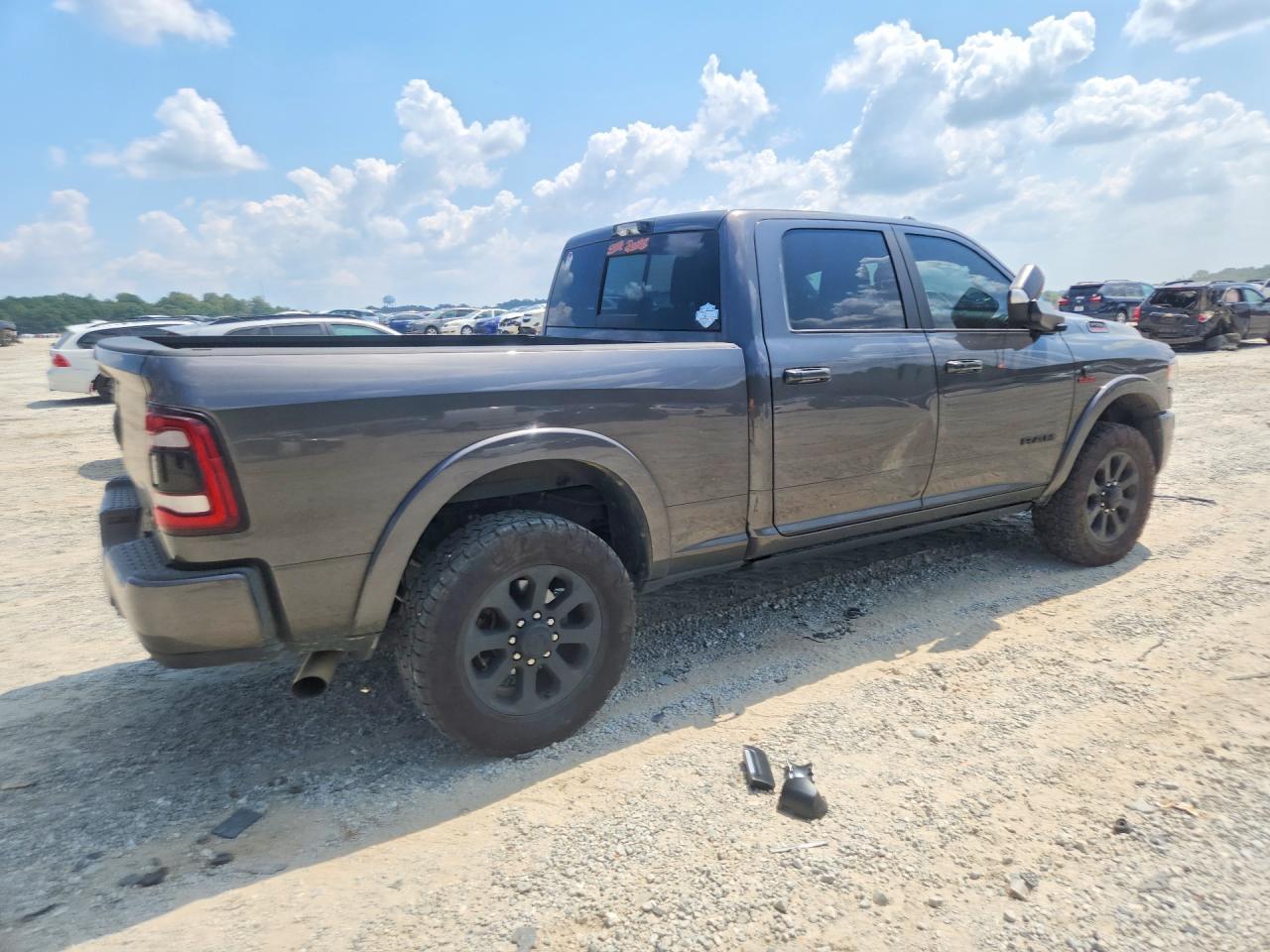 2022 Ram 2500 Laramie - Фото 3