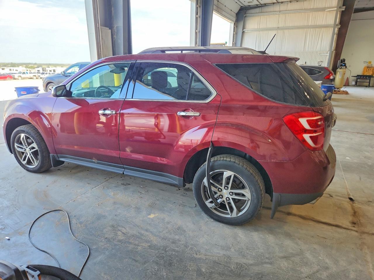 2016 Chevrolet Equinox Ltz - Image 2