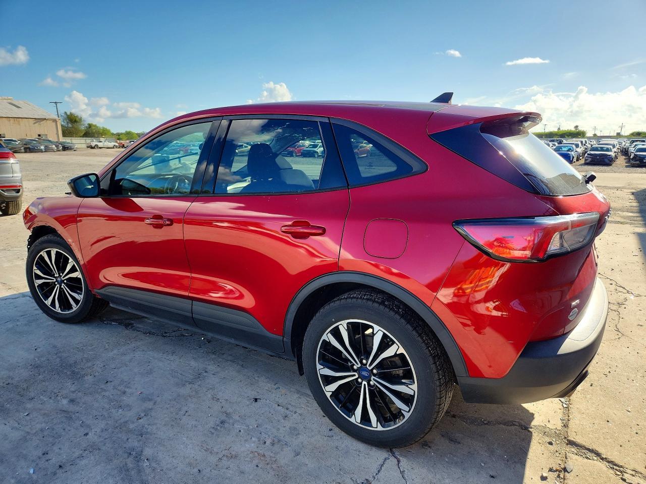 2022 Ford Escape Se - Image 2