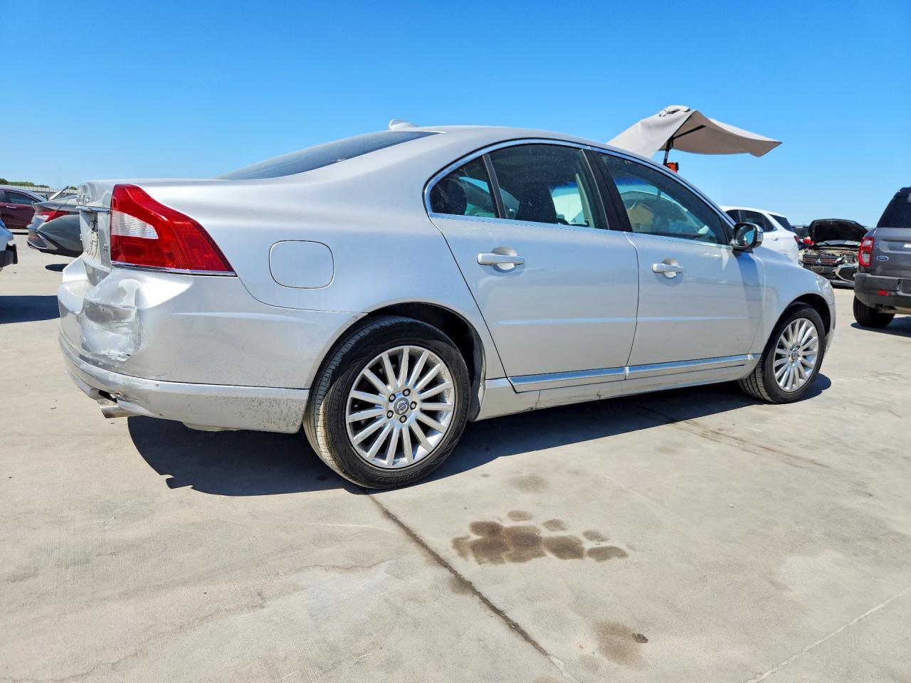 2010 Volvo S80 3.2 - Image 3
