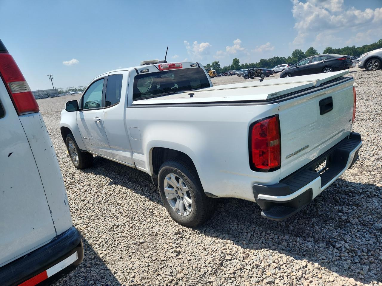2022 Chevrolet Colorado Lt - Фото 2