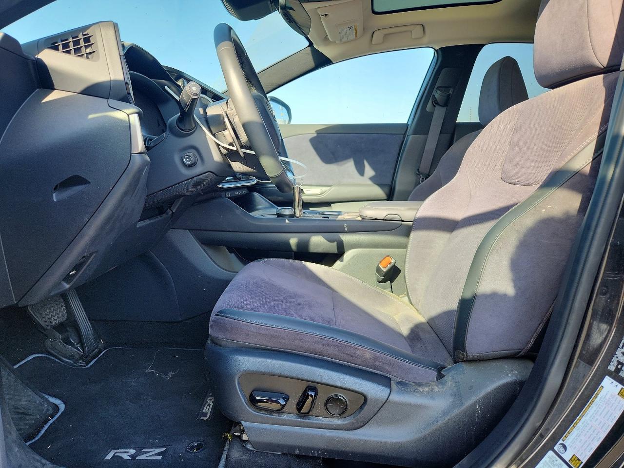 2024 Lexus Rz 300E - Фото 7