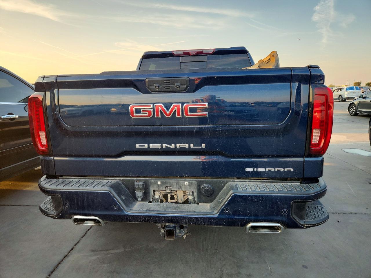 2022 GMC Sierra K1500 Denali - Фото 6