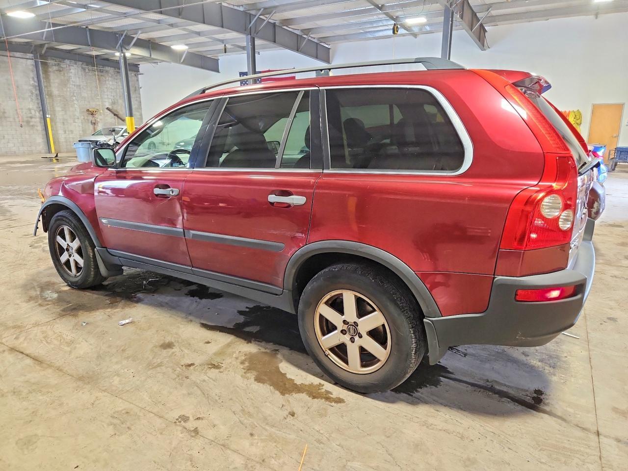 2005 Volvo Xc90 - Image 2