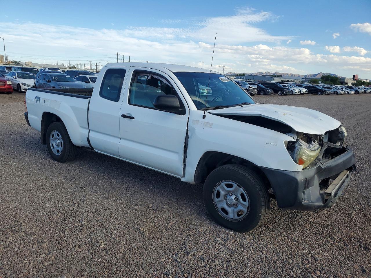 2015 Toyota Tacoma Access Cab - Image 4