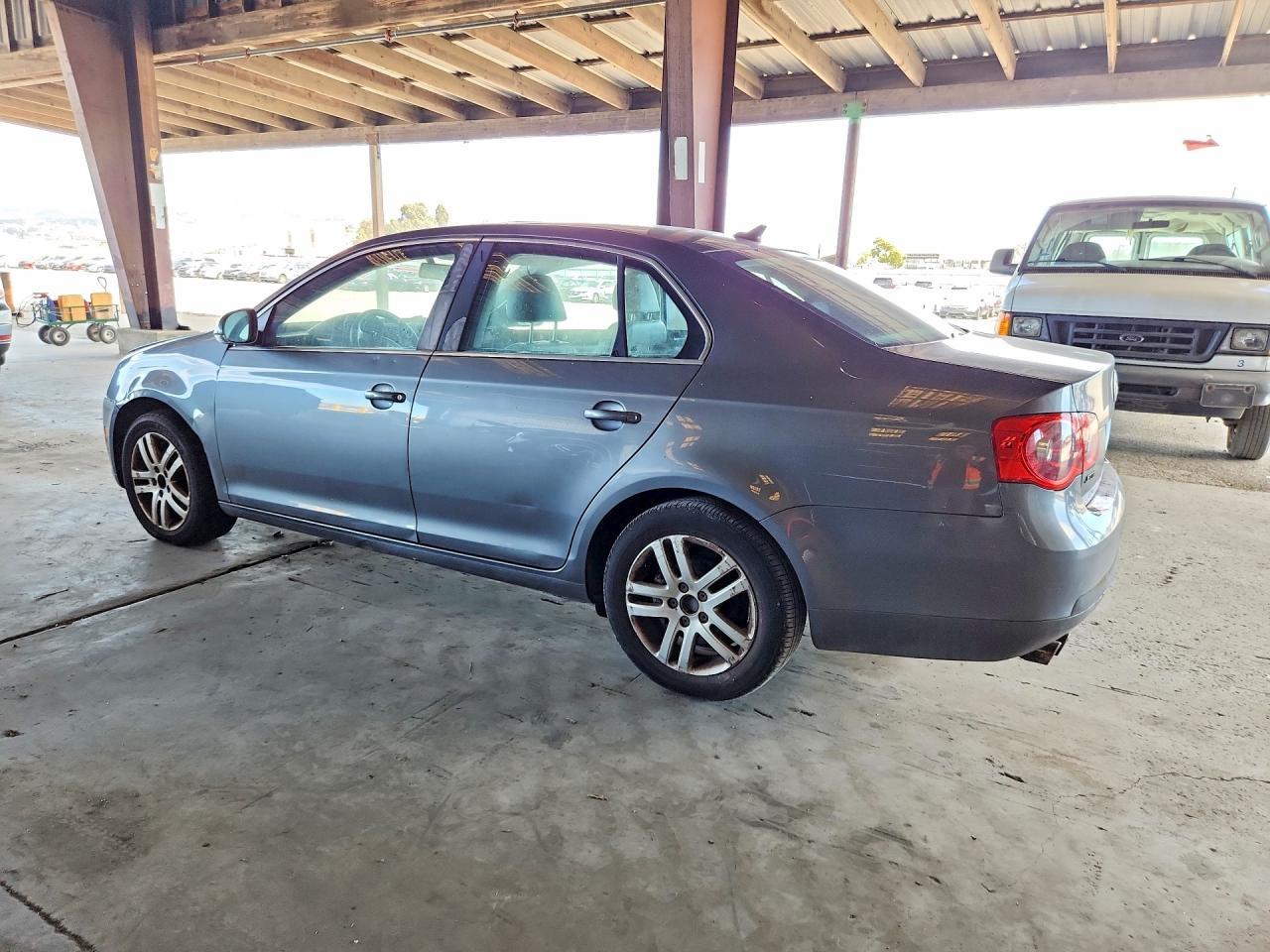 2007 Volkswagen Jetta 2.5 Option Package 1 - Фото 2