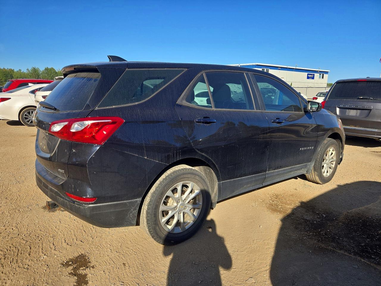 2020 Chevrolet Equinox Ls - Image 3