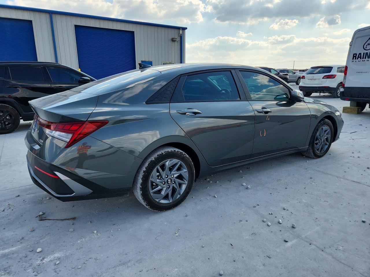 2025 Hyundai Elantra Hybrid Blue - Image 3