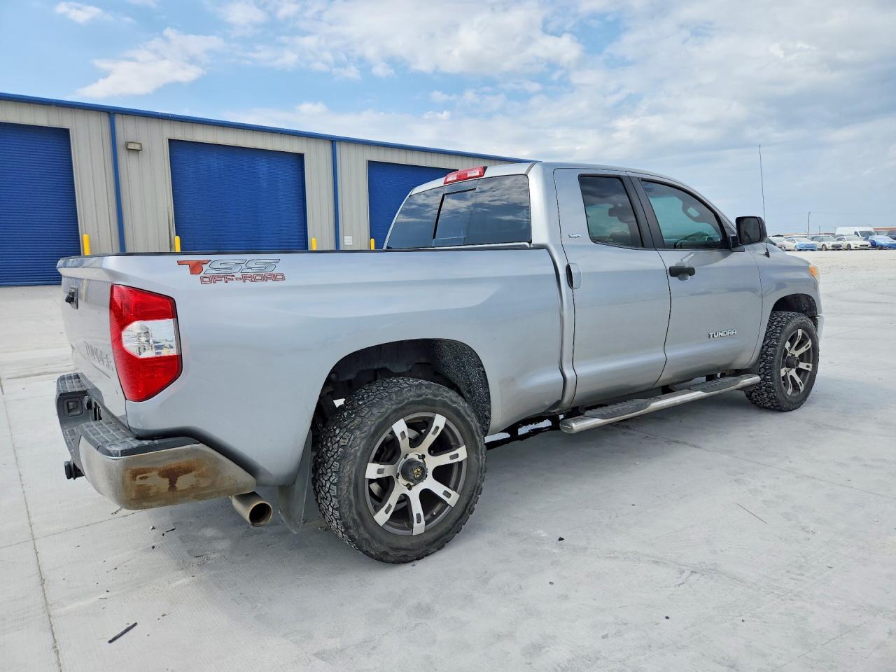 2014 Toyota Tundra Sr5 - Фото 3