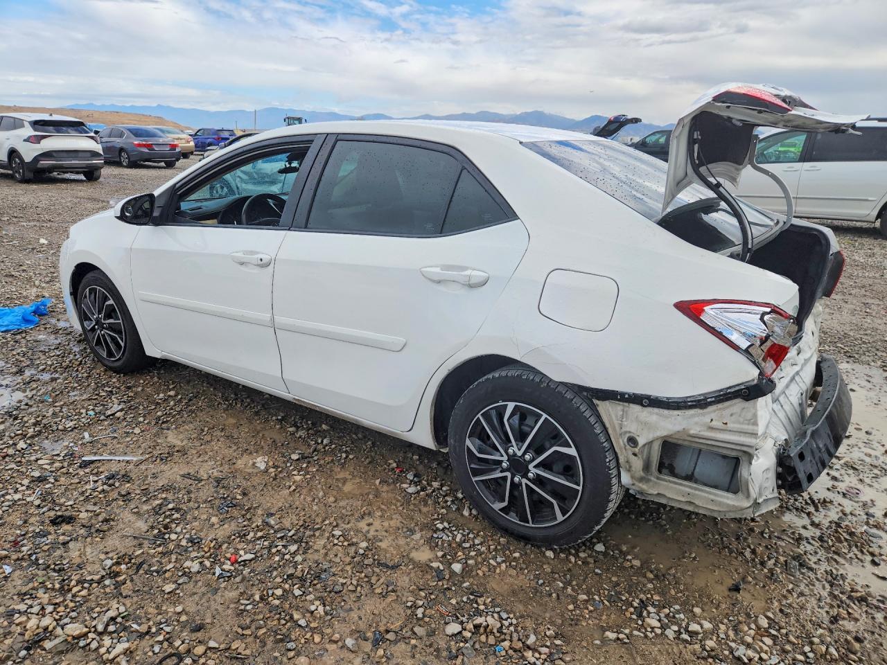 2017 Toyota Corolla Le - Image 2