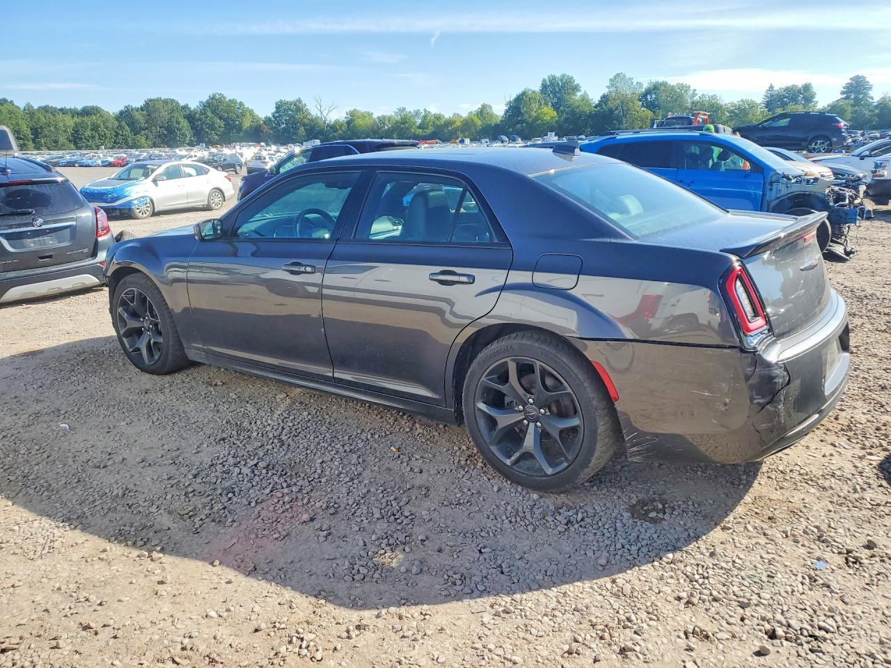 2020 Chrysler 300 S - Image 2