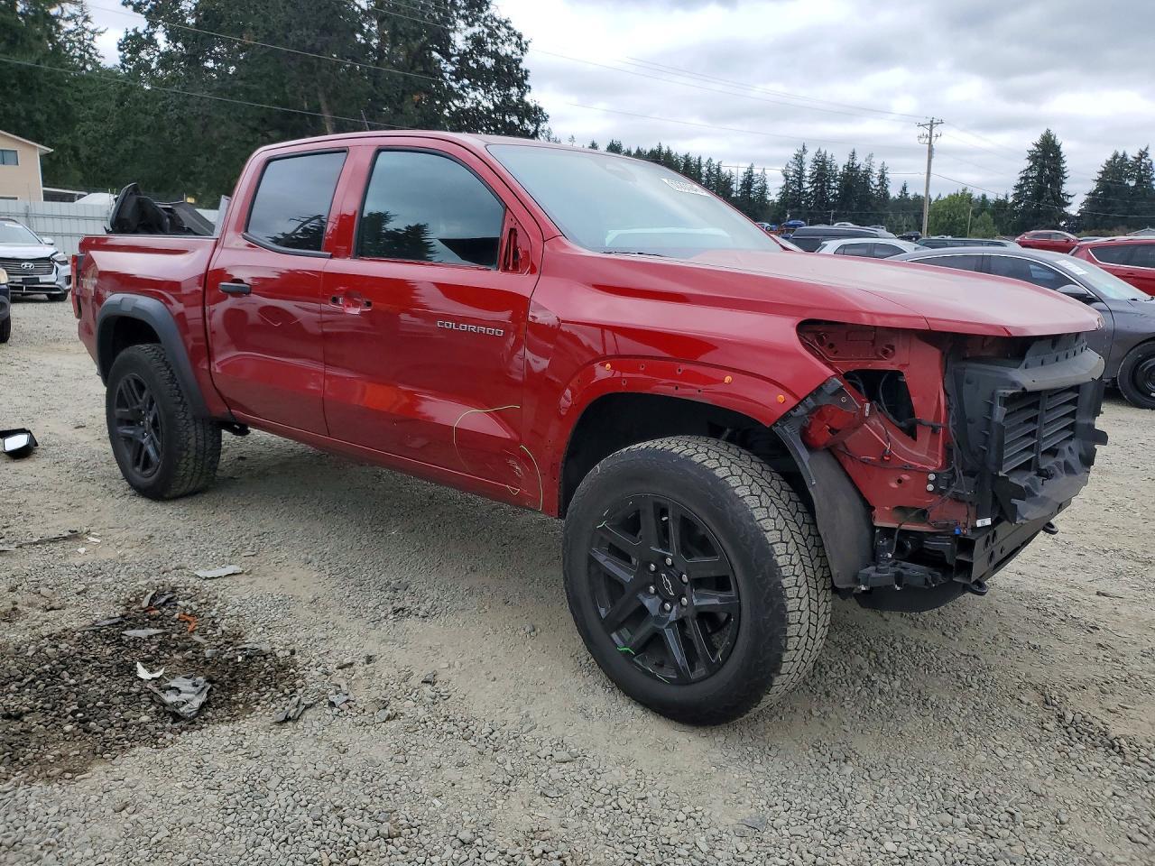 2025 Chevrolet Colorado Trail Boss - Image 4