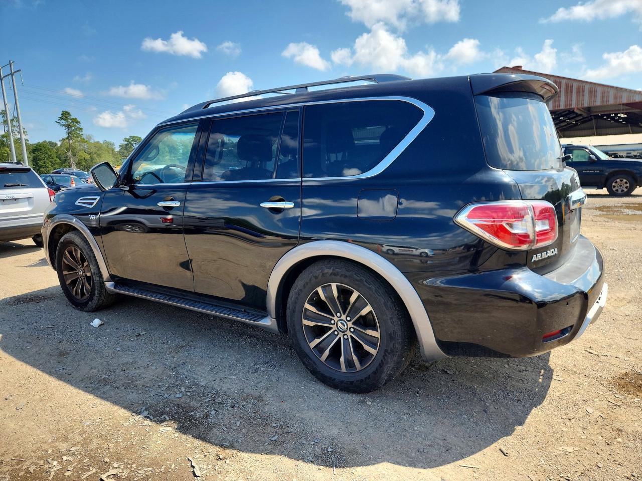 2017 Nissan Armada Platinum - Фото 2