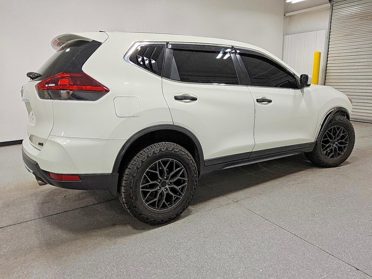 2020 Nissan Rogue S - Image 3