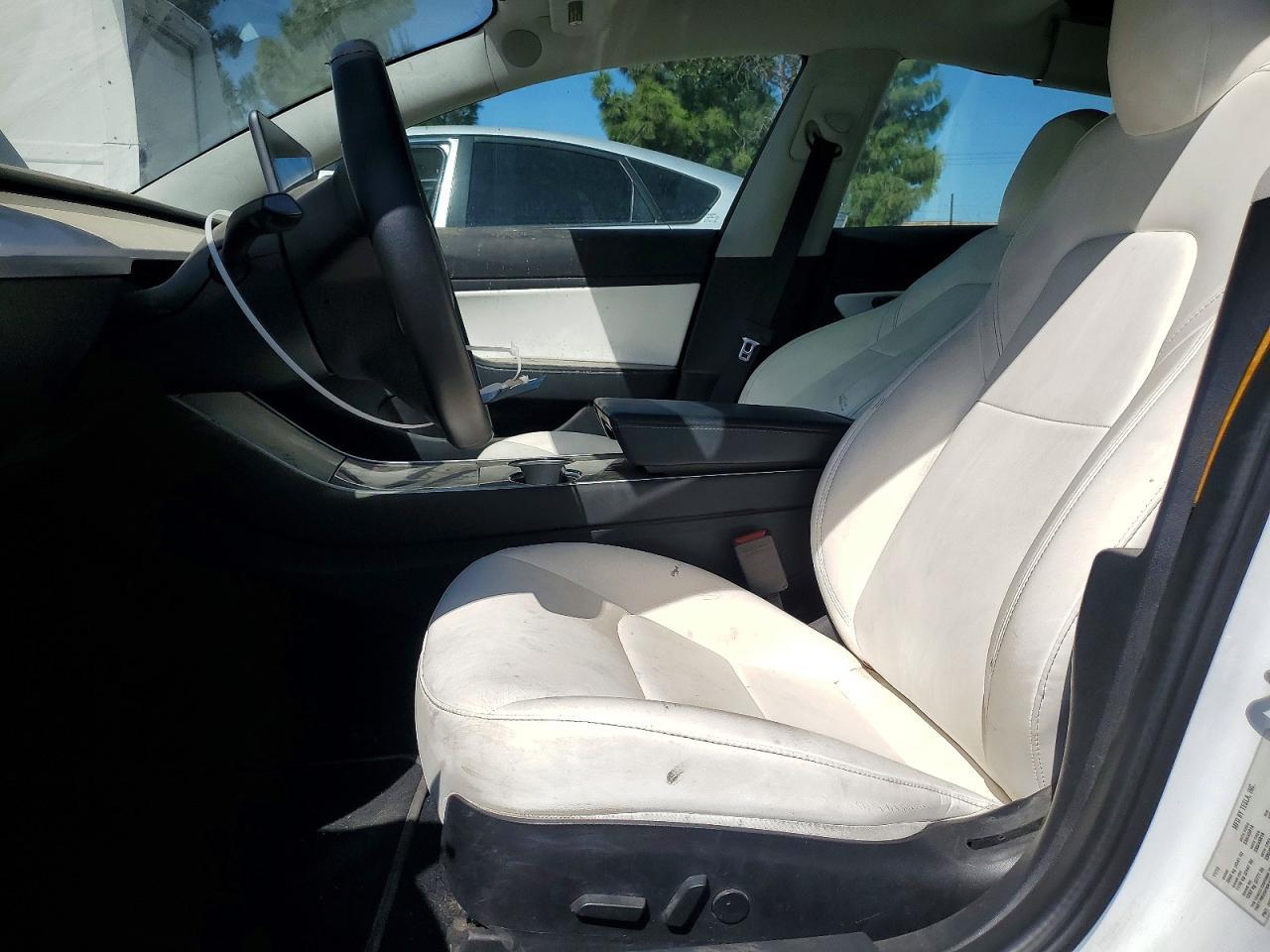 2020 Tesla Model 3 - Image 7