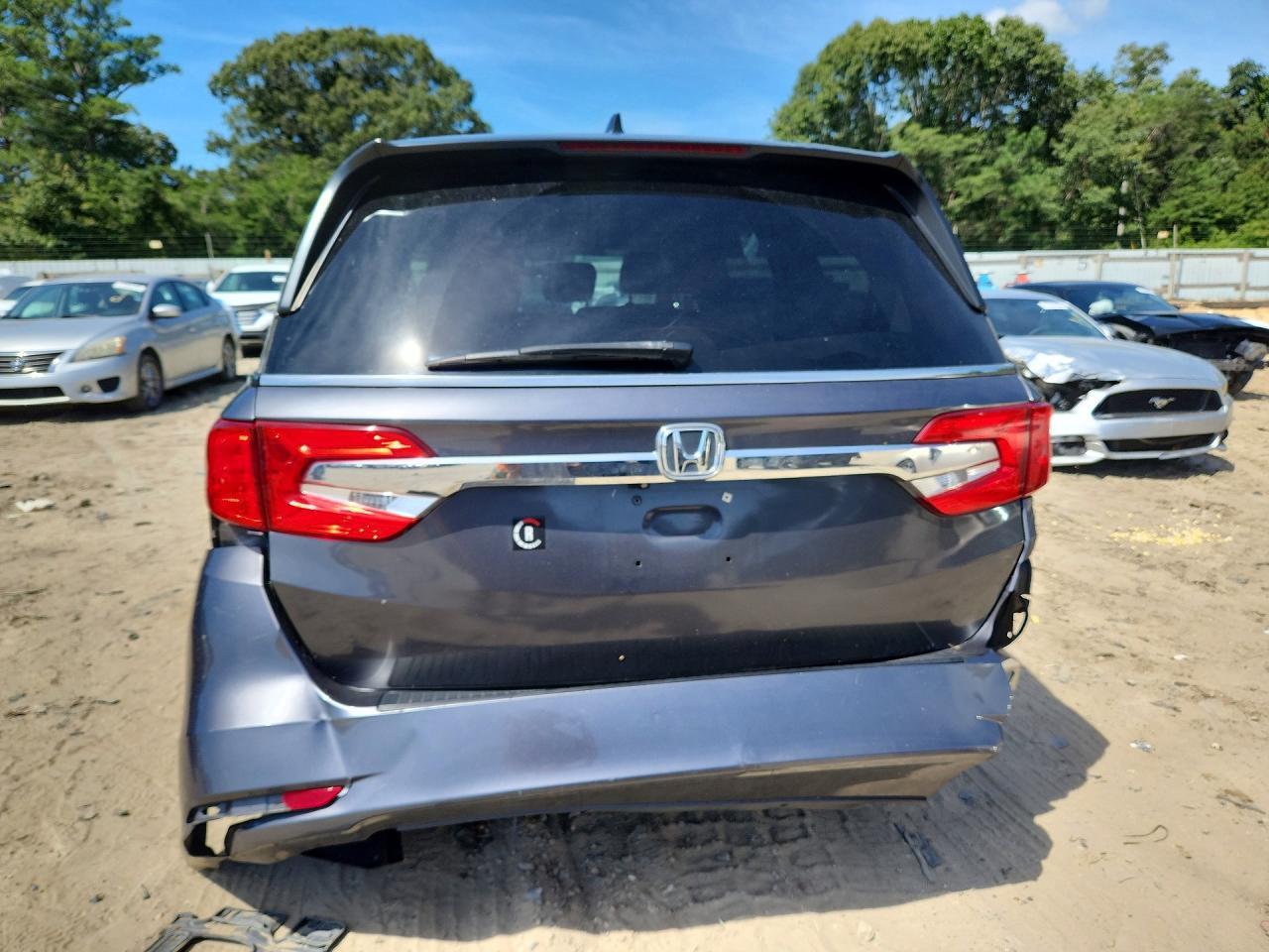 2018 Honda Odyssey - Image 6