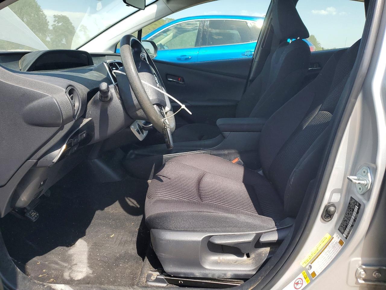 2017 Toyota Prius Two - Фото 7