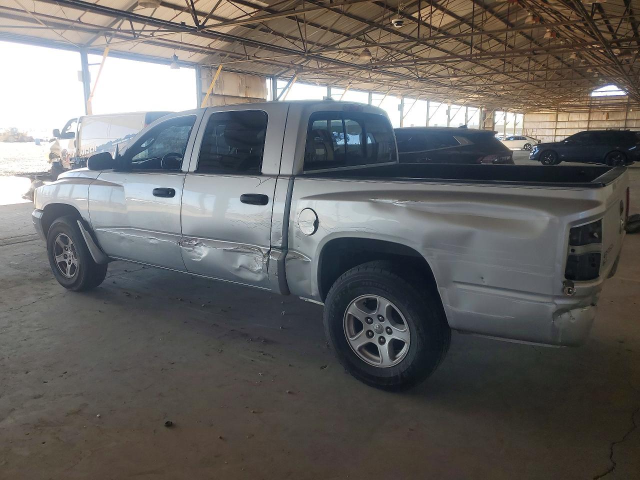 2007 Dodge Dakota Quad Slt - Image 2