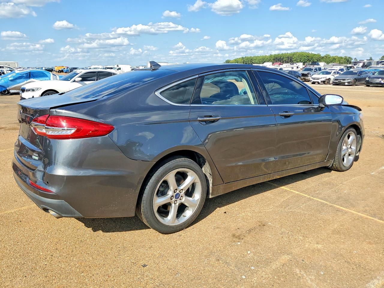 2019 Ford Fusion Sel - Image 3