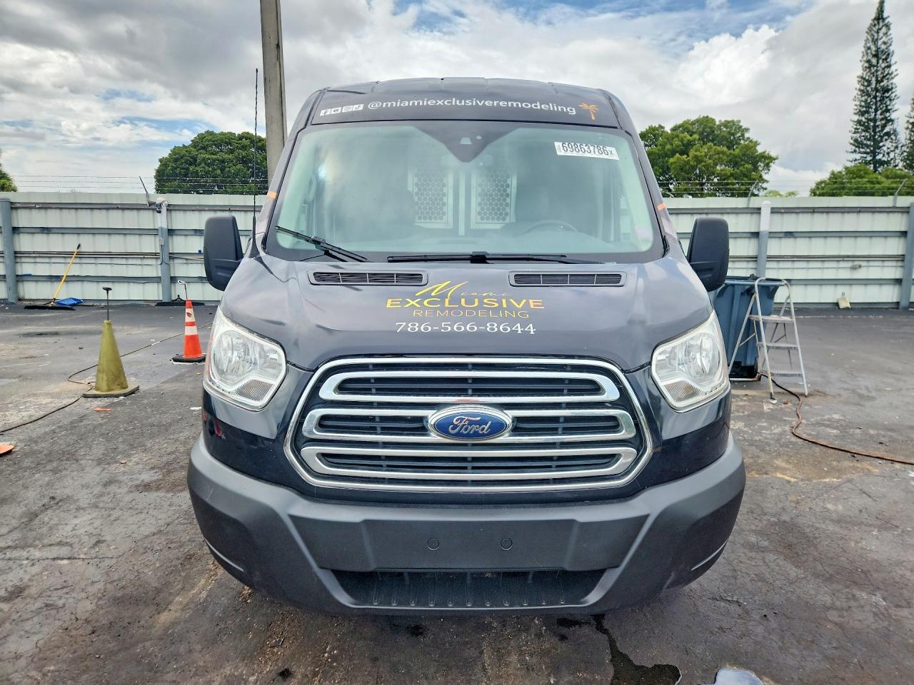2019 Ford Transit 150 Delivery Van - Фото 5