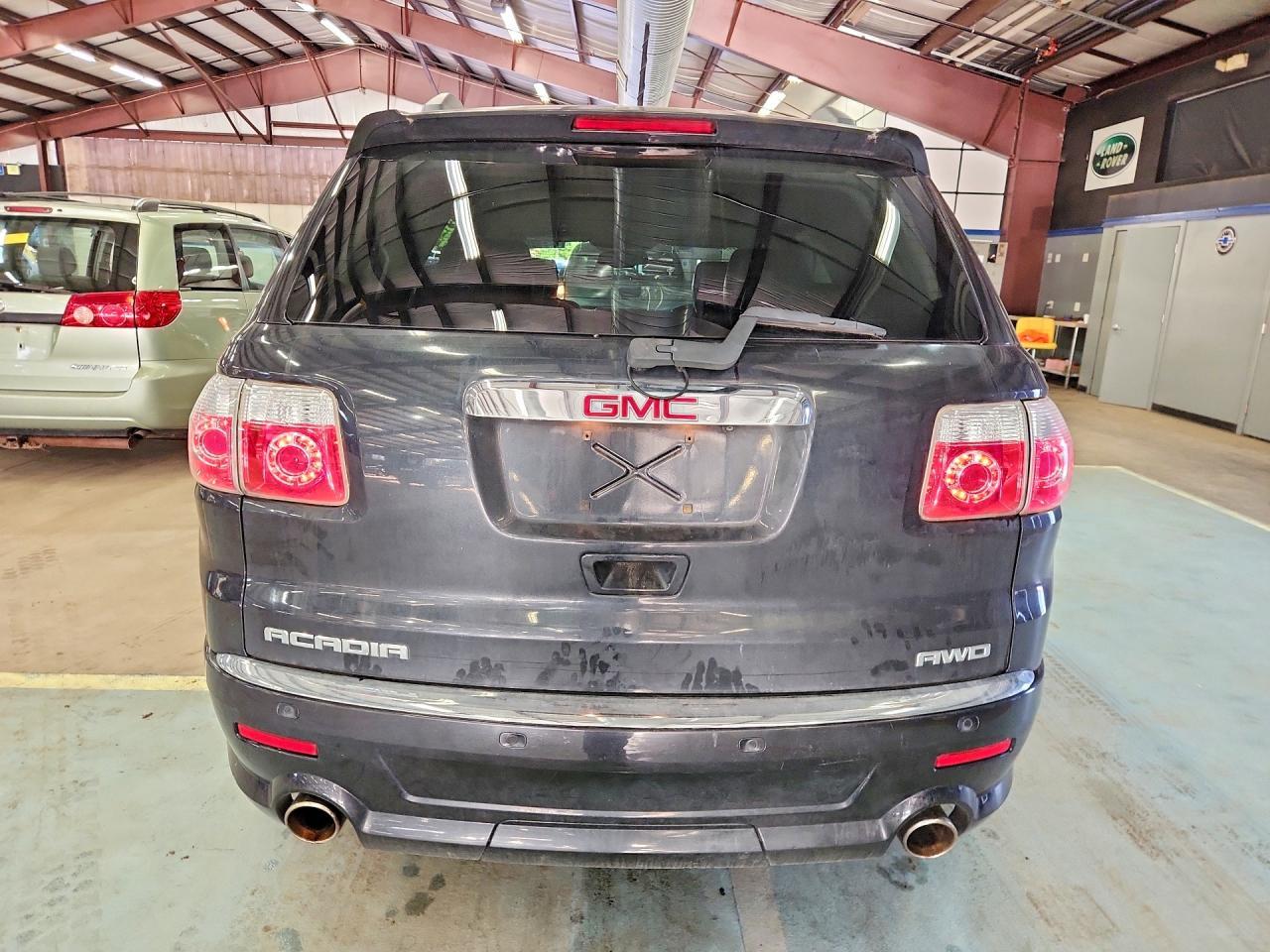 2011 GMC Acadia Denali - Фото 6