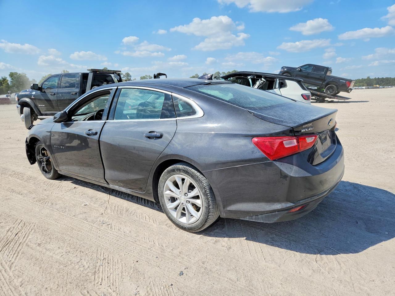 2023 Chevrolet Malibu Lt - Image 3