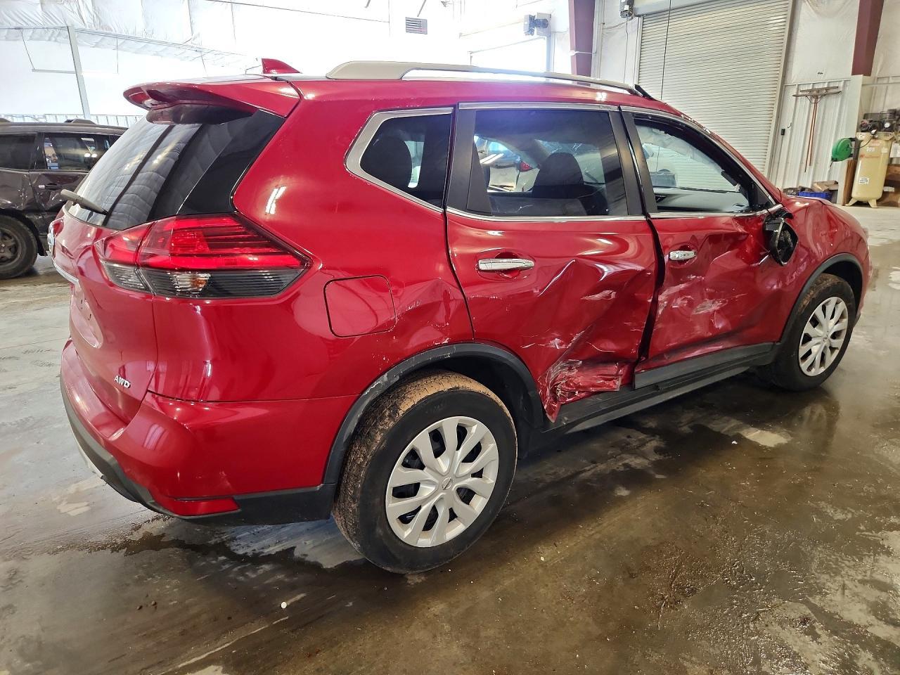 2017 Nissan Rogue S - Фото 3