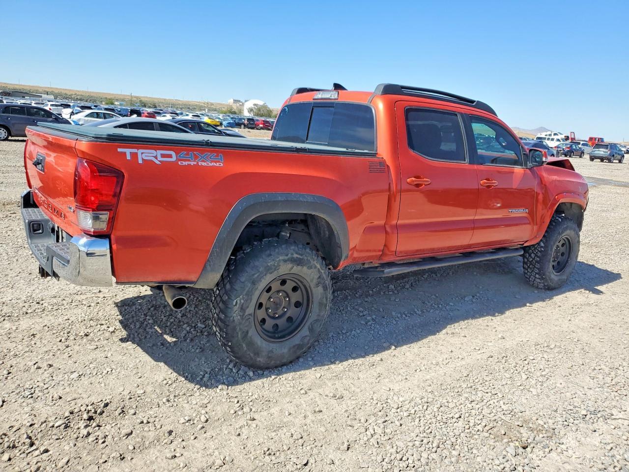 2017 Toyota Tacoma Trd Off-Road - Image 3