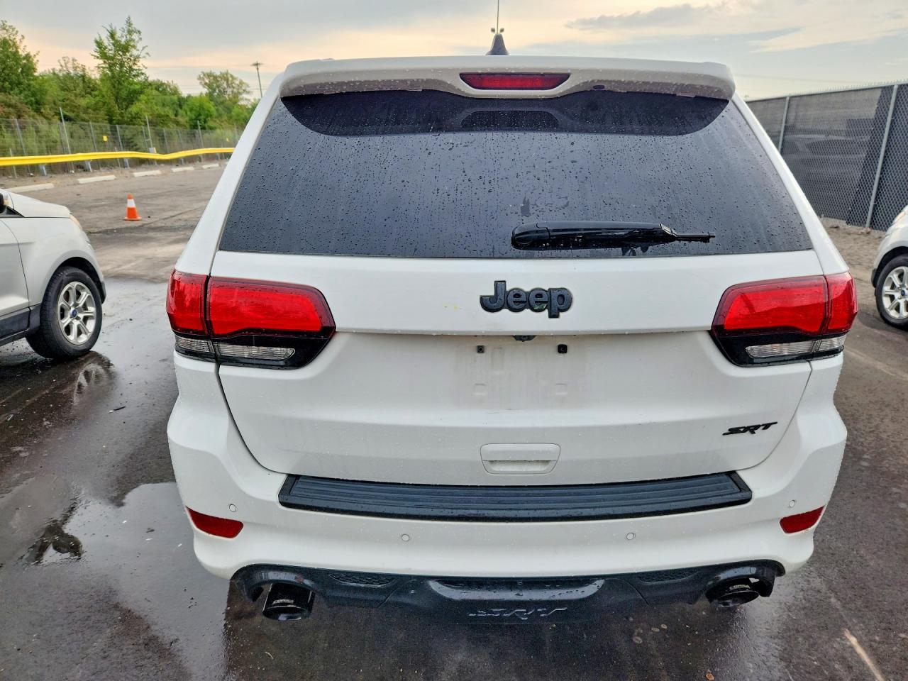 2014 Jeep Grand Cherokee Srt-8 - Image 6