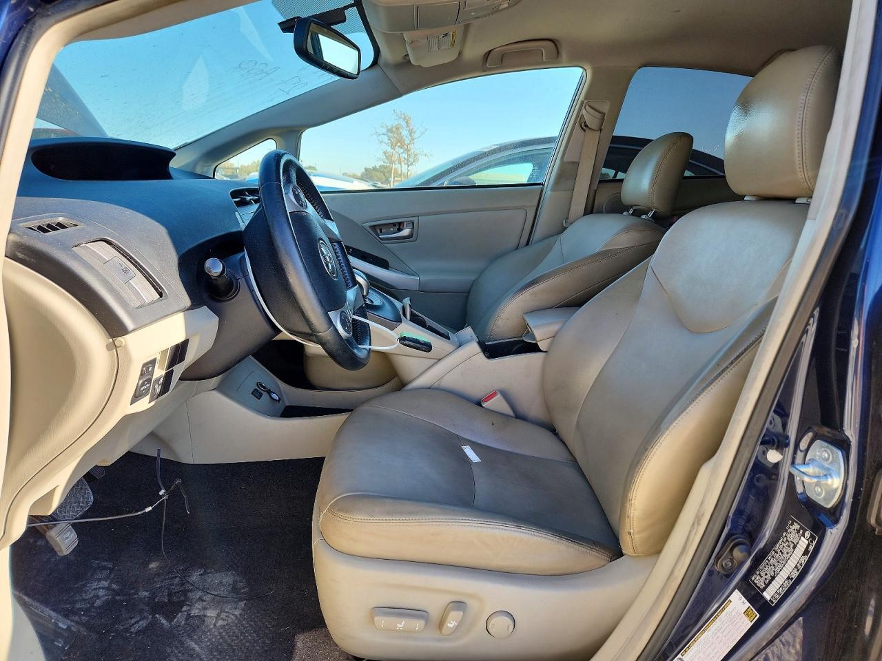 2015 Toyota Prius Five - Фото 7
