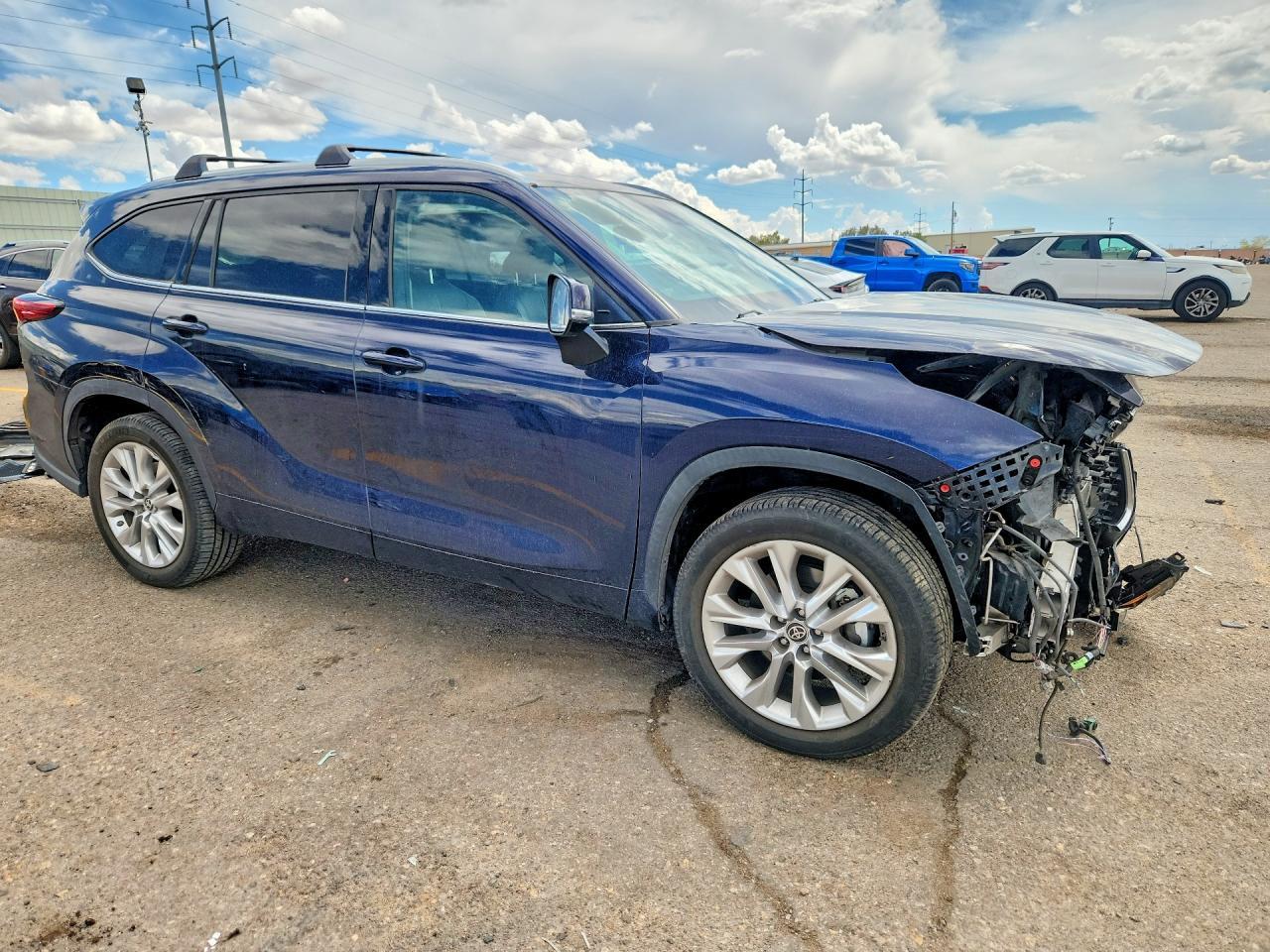 2021 Toyota Highlander Limited - Фото 4