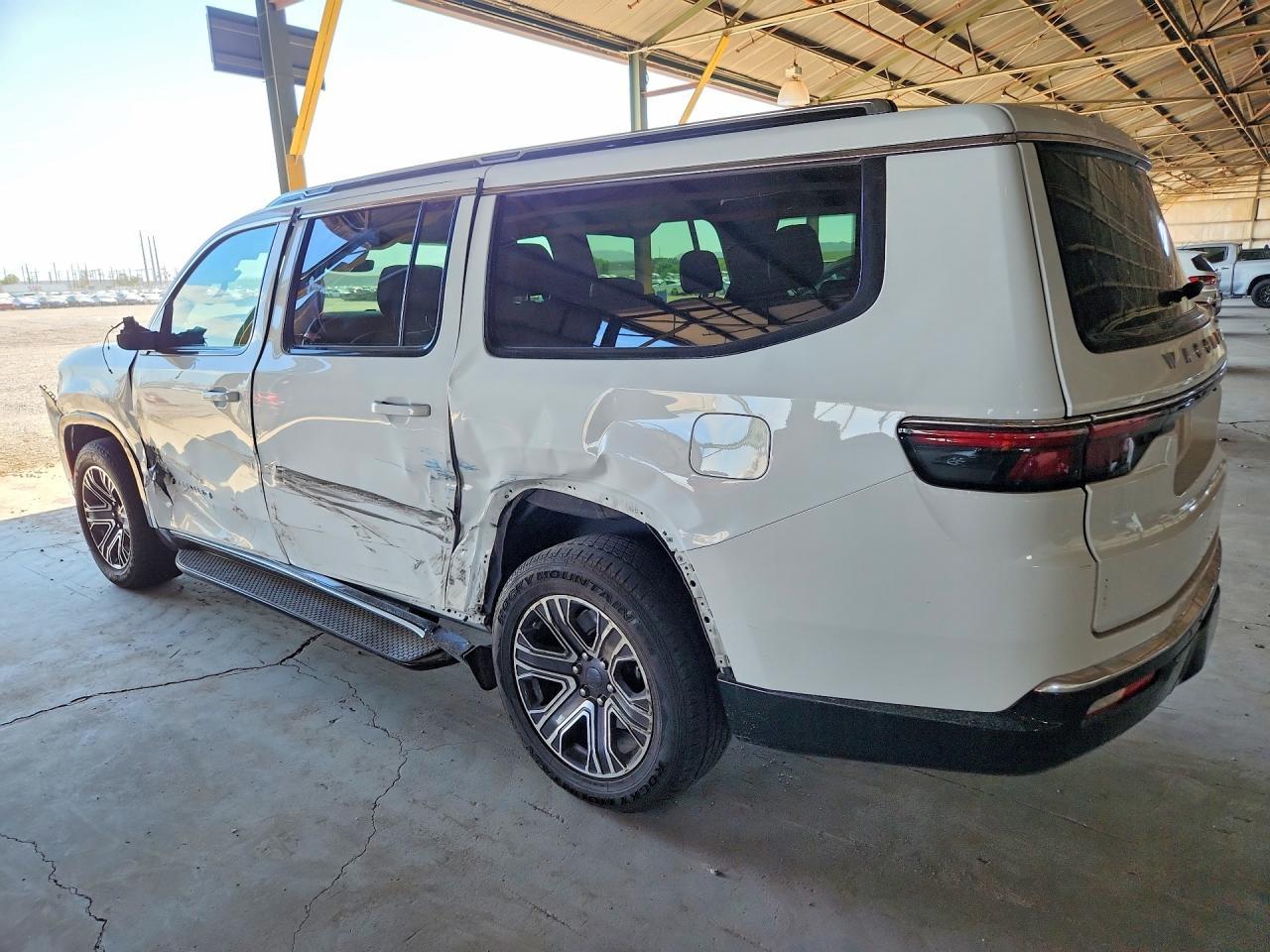 2024 Jeep Wagoneer L Series Ii - Image 2