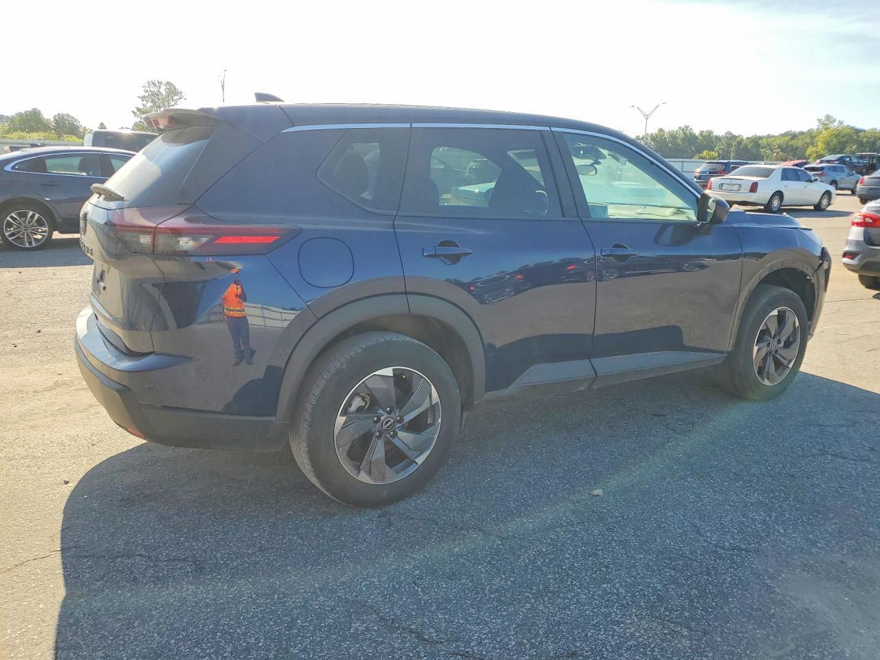 2026 Nissan Rogue Sv - Фото 3