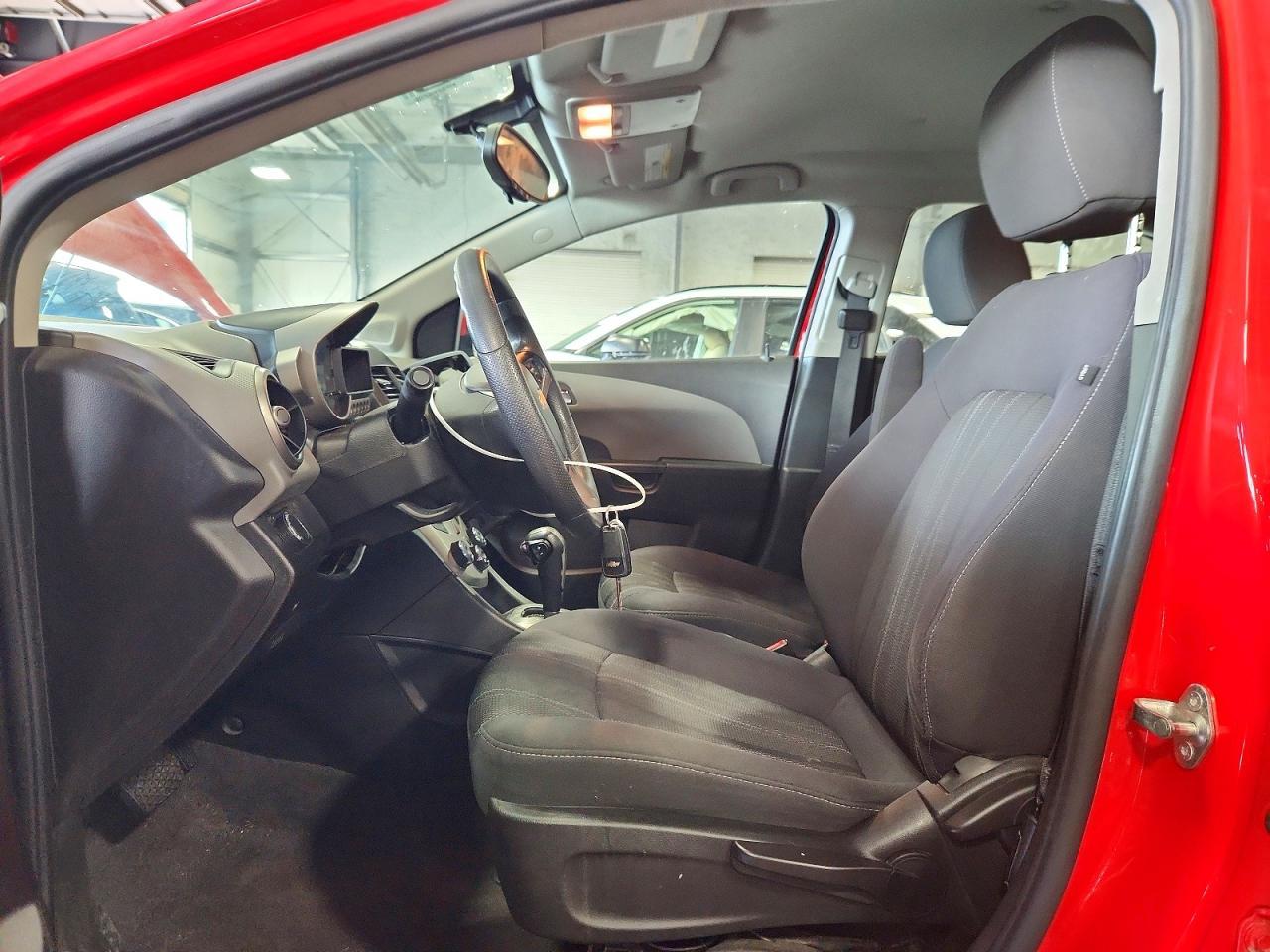 2014 Chevrolet Sonic Lt - Фото 7