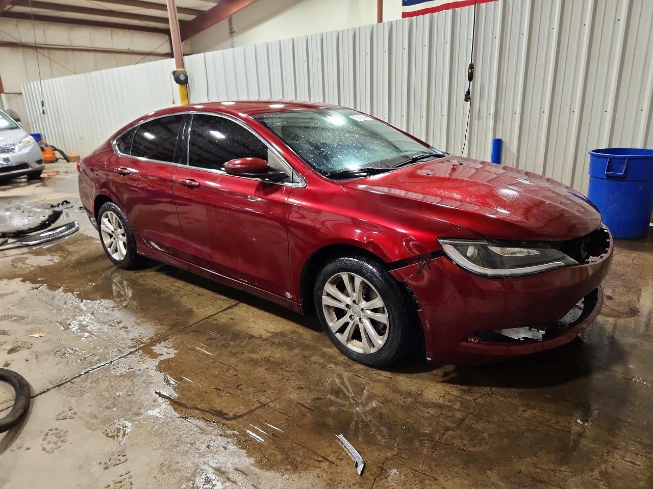 2015 Chrysler 200 Limited - Фото 4