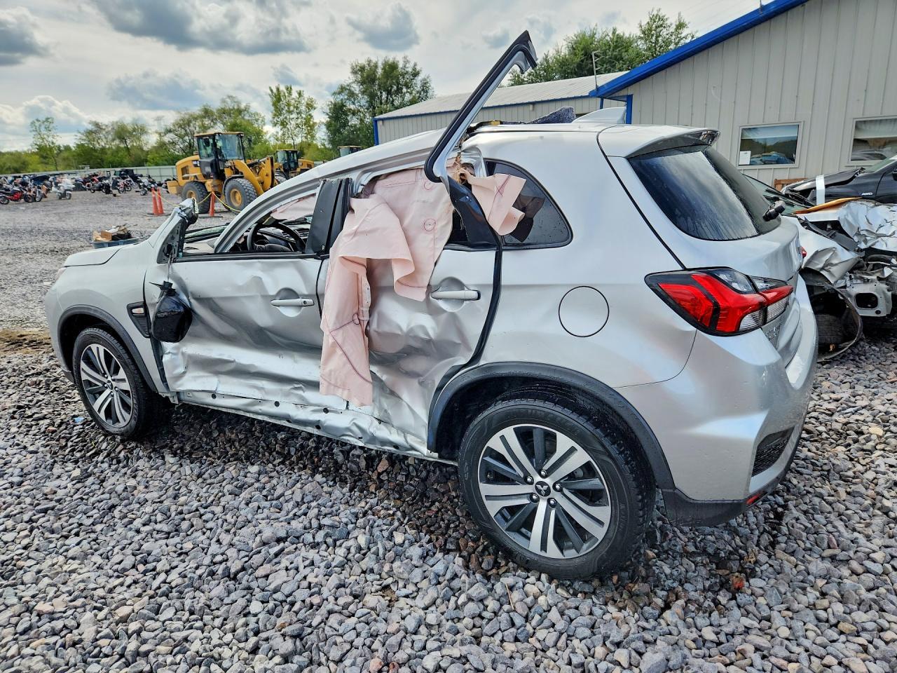 2021 Mitsubishi Outlander Sport Es - Фото 2